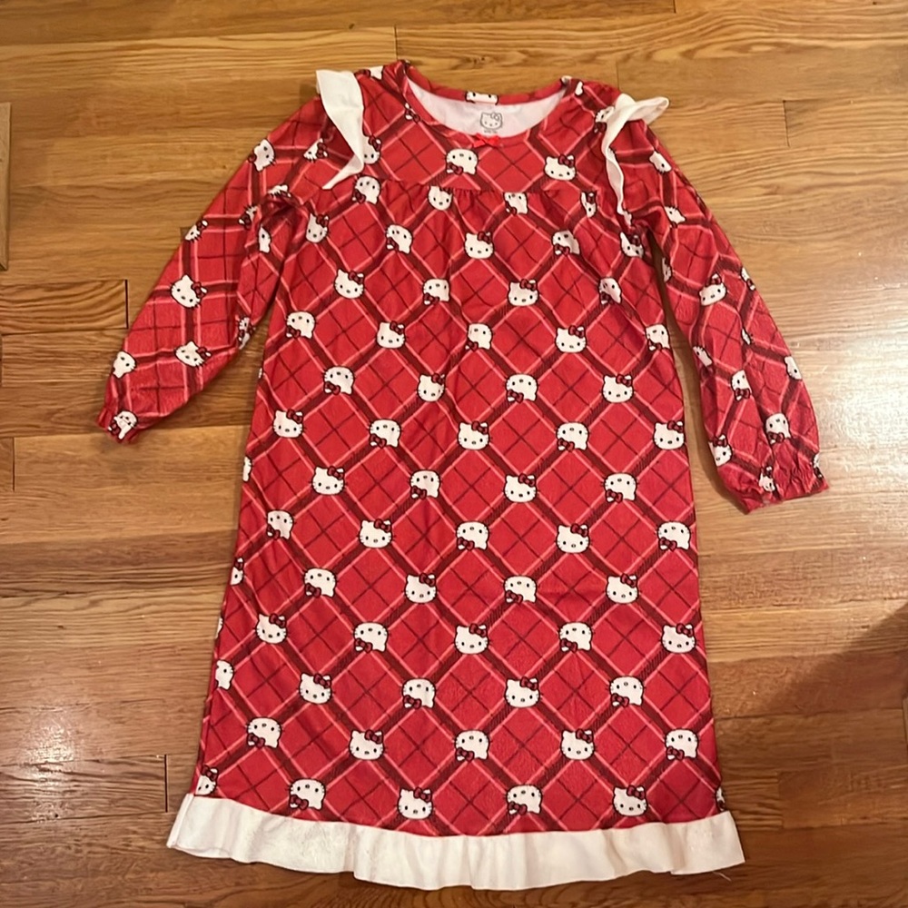 Hello Kitty Nightgown size 10/12